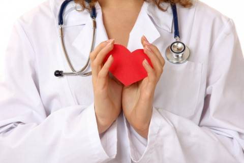 Cuore e battito cardiaco - defibrillatori semiautomatici certificati